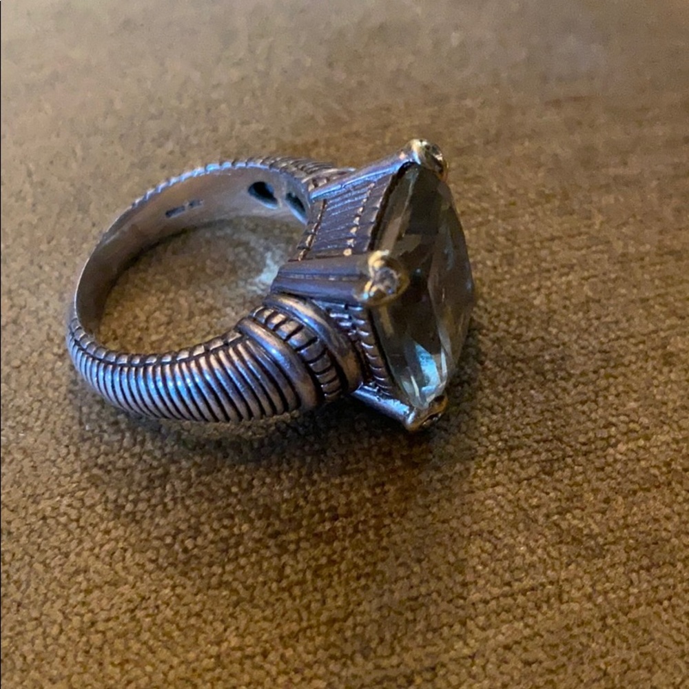 Beautiful Judith Ripka ring - Picture 2 of 4